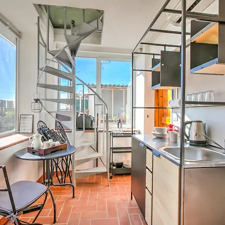 Casa Veronica - Happy