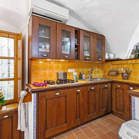 Casa Veronica - Happy * Sanremo