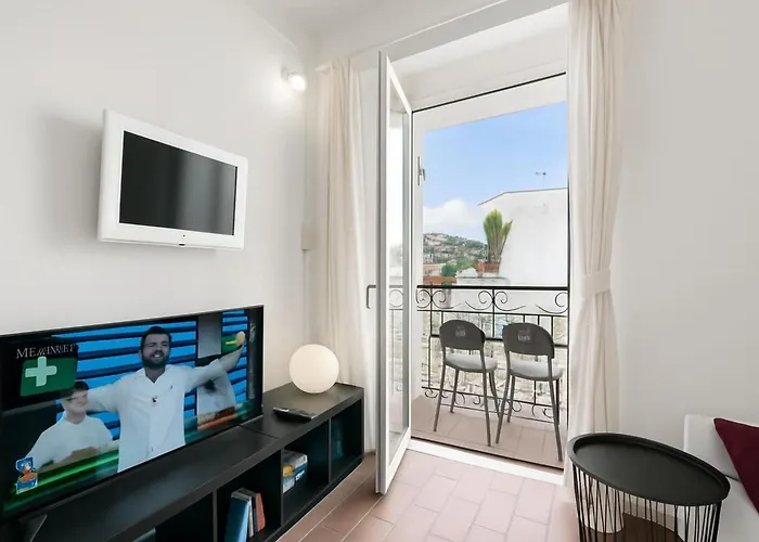 Casa Veronica - Happy