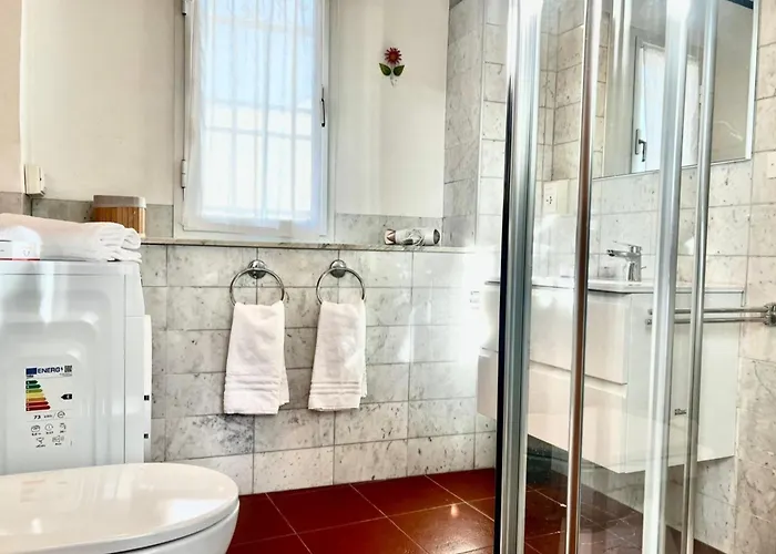 Casa Veronica - Happy *