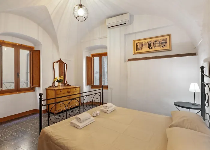 Casa Veronica - Happy